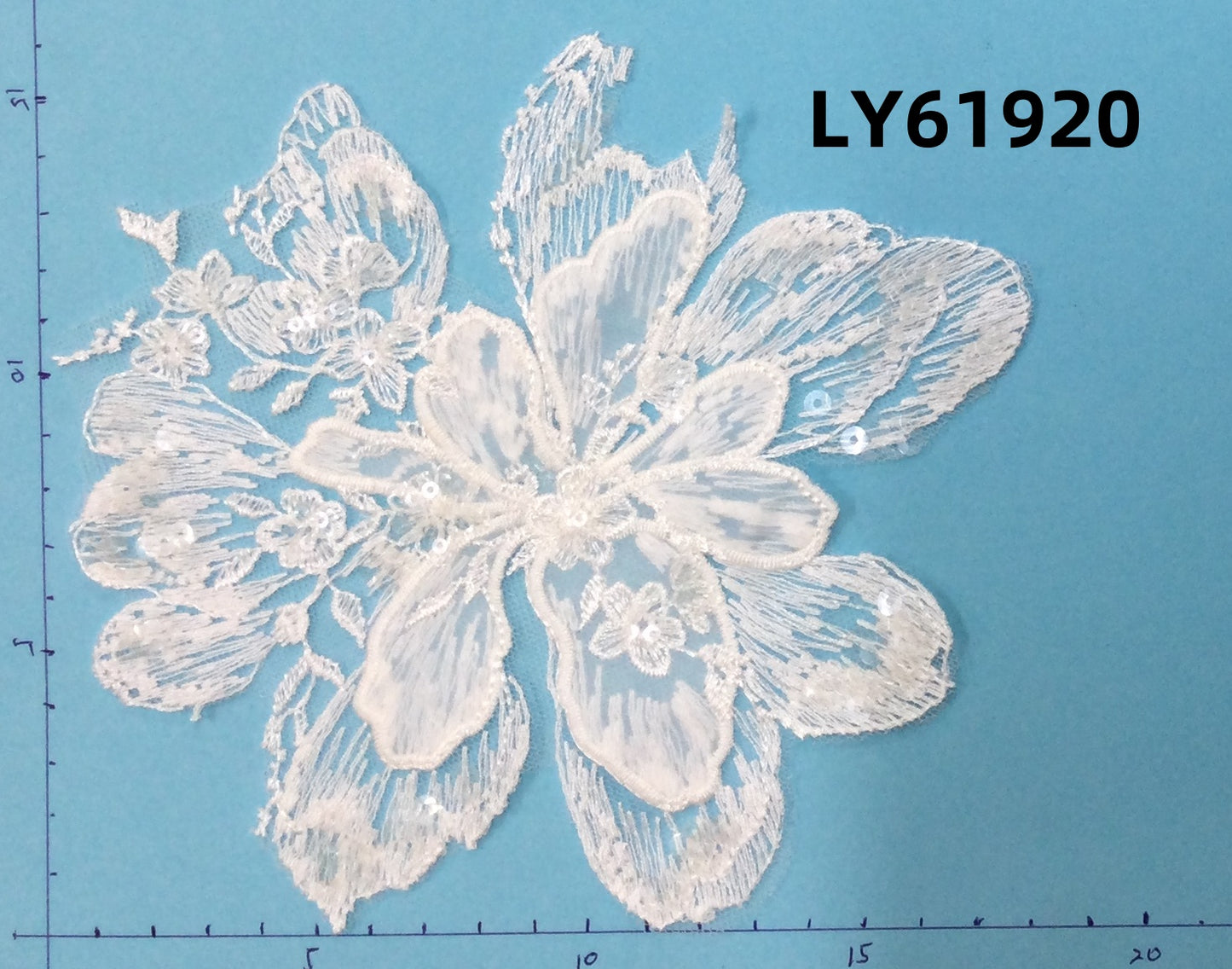 LY61920 Laser Cut Floral Fabric Appliqué | Precision Felt or Satin Patch for Fashion & Decor | 19x17cm