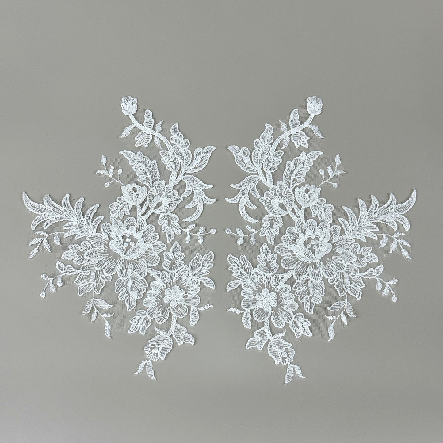 LY82262 Raised Stem Stitch Floral Appliqué | for Wedding Dress & Couture DIY | 26x17cm